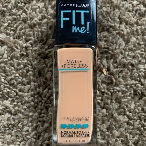 *NEW* Maybelline FIT Me! Matte+ Poreless Foundation Normal to Oily 1 Fl Oz - Picture 1 of 2